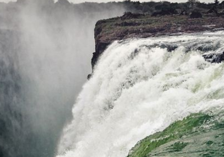 Ů���μ�����ˮ��ʲôԤ�� Ů�������ε�����ˮ���ξ�����