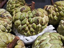 番荔枝的正确吃法 一定要熟软才能吃