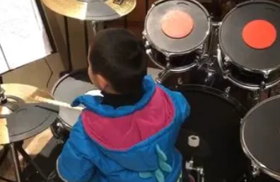 С����ѧ���ӹĵ�Σ�� ��ͯ����ѧ���ӹĺ���