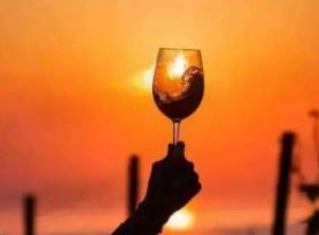 Ů�˺Ⱦƺ�ˬ�ľ��� һ��Ů�˾ƺ󾭵����