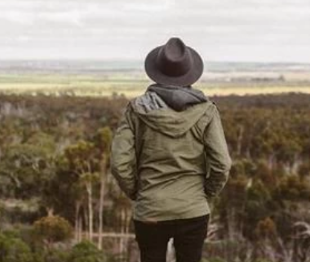 һ���˲���Ⱥ�������� ϲ��һ���˶�������