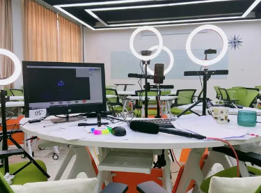 ֱ�������ĸ�����ôд ����ֱ�����Ӵ�ȫ