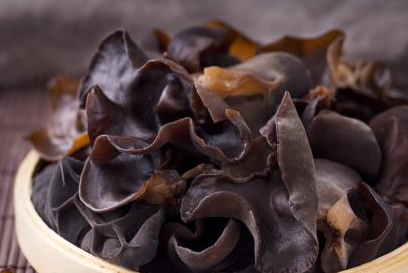 什么蔬菜是高蛋白 含高蛋白的食物一览表