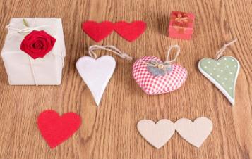 成语接龙表白套路句子 我愿你是第一位来客