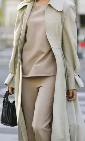 ůƤ�ʺϴ�ʲô��ɫ���·� ůƤ�����ʺ���ɫϵ