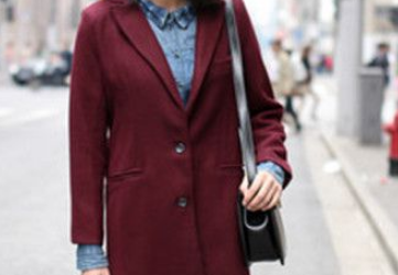 酒红色忌讳搭配什么颜色 酒红色衣服的搭配建议