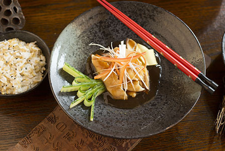 ���Ӳ�30��ʳ�׵���ϸ���� �ʸ����Ժ�ı��趼�Ƚ���