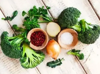 ʳ����˳����������� �кܶ��˶���֪��