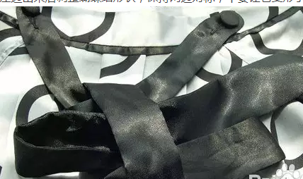 如何打蝴蝶结腰带图解 腰带的蝴蝶结的系法图解