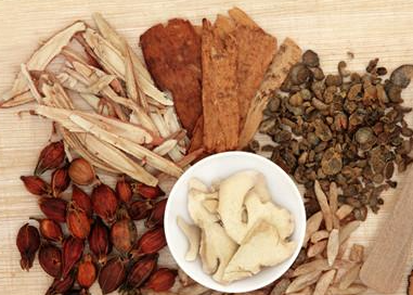 杜仲雄花的功效与作用及禁忌 防止女性更年期综合征
