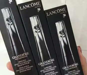 ��ޢ��ë����ô�� �ܶ��˾Ͳ����