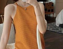 皮肤黄黑穿什么颜色衣服显皮肤白 穿很多衣服都不好看