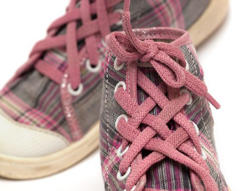 Ь����ô��˫��ͼ�ⷨ Ь��̫����ôϵЬ��