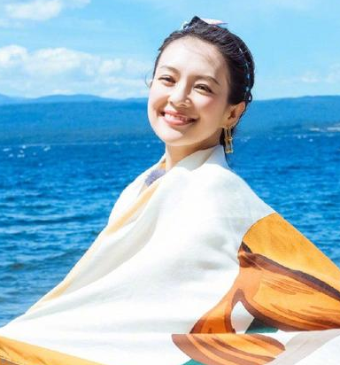 ����˿����20��ϵ��ͼ�� ���ڳ�˿��������Χ��