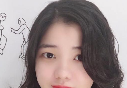 额头窄适合什么发型 建议重点考虑中分或者八字刘海