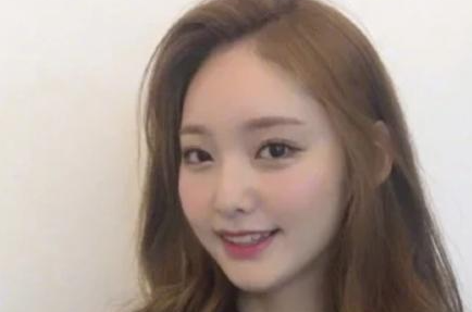 额头窄适合什么发型 建议重点考虑中分或者八字刘海