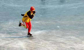 溜冰技巧有哪些 这样我们才能快速的学会溜冰