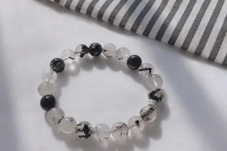 �ڷ������ŵ���ȷ���� ��������ҵ�ϱ�а��ɷ