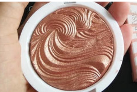 ��ʲô��ױ���ᷢ�� ������ɫ�ķ���