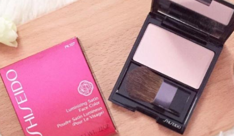 ��ʲô��ױ���ᷢ�� ������ɫ�ķ���