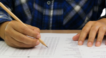 ������ְ������ ����ͨ��ְ��������ש