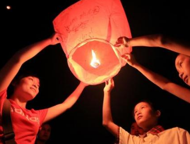 中秋节怎么过 是一个团圆的节日