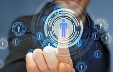 �����ߵĽ�ɫ ���Ը���ʵ���Լ��ļ�ֵ