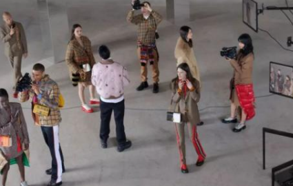 什么叫复古风格服装 复古风格服装特点