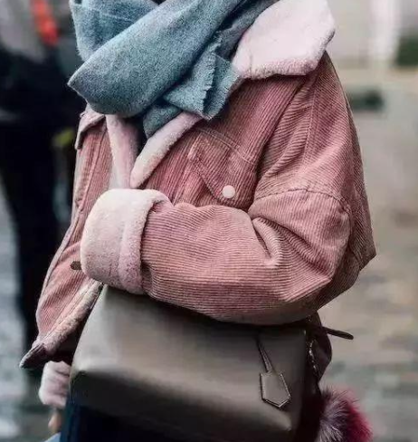 什么叫复古风格服装 复古风格服装特点