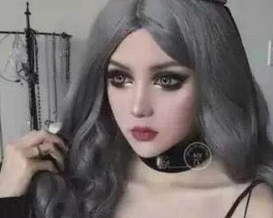 12����ר���ڰ����� �ʹ�ͳ�������кܴ������