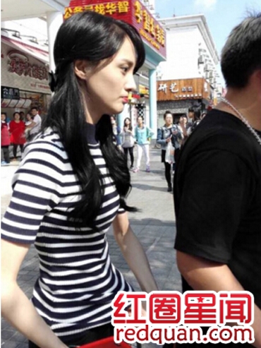 郑爽二次整容是真的假的 郑爽整容前后照片判若两人