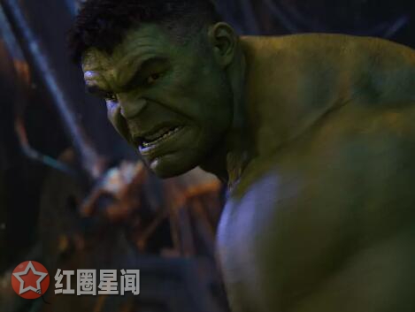 复联3绿巨人为什么不变身 班纳被虐惨浩克坚持不变身