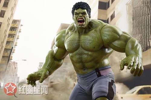 复联3绿巨人为什么不变身 班纳被虐惨浩克坚持不变身