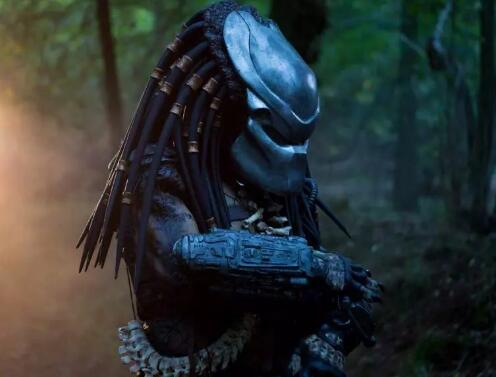 铁血战士2018两个铁血 一共出现了几种外星生物