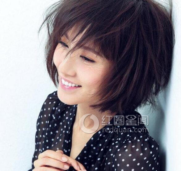 ��¶���ε�����Ů���� ��¶�͸�ԲԲʲô��ϵ