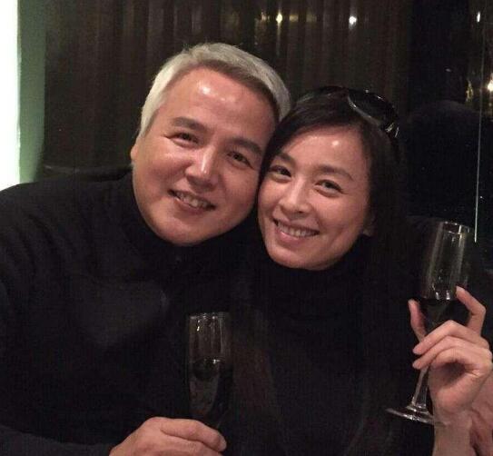 张庭老公为什么那么老 曾被误认为成奶奶年轻时颜值超高