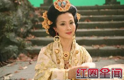 刘亦菲妈妈在韩国的知名度有多高 刘晓莉年轻时的照片曝光