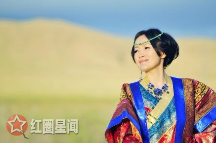 斯琴格日乐怎么死的是谣言 斯琴格日乐结婚了吗老公是谁