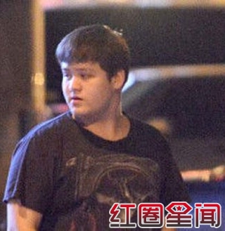 宁静前夫保罗·克塞、儿子雷纳资料简介照片