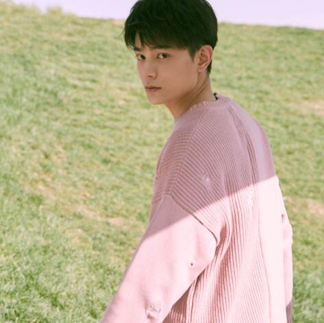 �ɫ��Ũ��ʱ�˭�ݵ� ��������ЩӰ�Ӿ���Ʒ