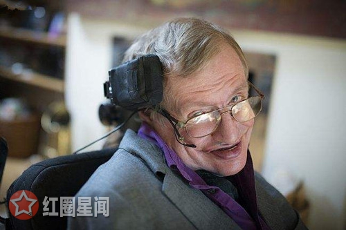 霍金怎么说话如何借助电脑帮忙 霍金的轮椅有什么特别的