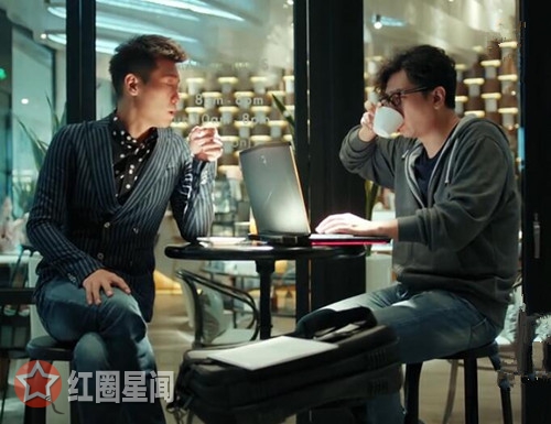 恋爱先生邹北业眼镜是什么牌子 邹北业的眼镜真的是假的吗