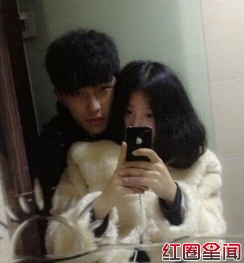 微博曝光貌似柯震东的gif快手黄文煜整容 并揭其与女友亲密资料