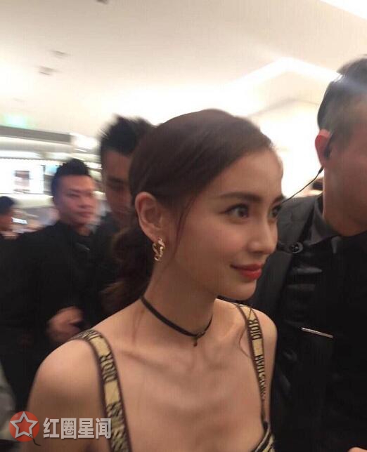 baby到底有没有整容 angelababy与黄晓明情史大起底