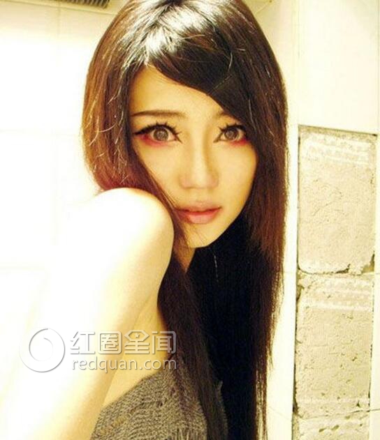 网红女神公布素颜照 南笙姑娘素颜见光死