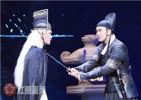 ��Ա�ĵ����ھ� �����Ứ��˭�Һ������ڴ�