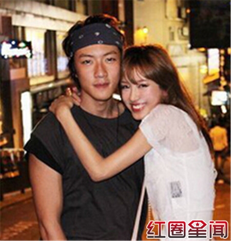 张子萱老公吸烟晒性感肌肉照曝光 杨一柳打人被拘的原因真相