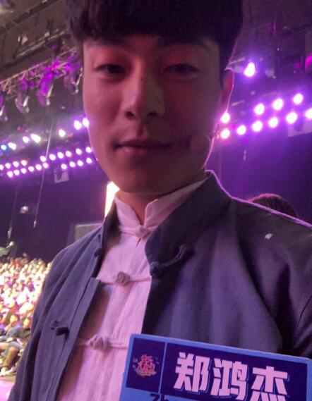 山村小杰上快乐大本营第几期 最佳男友小杰做什么工作的