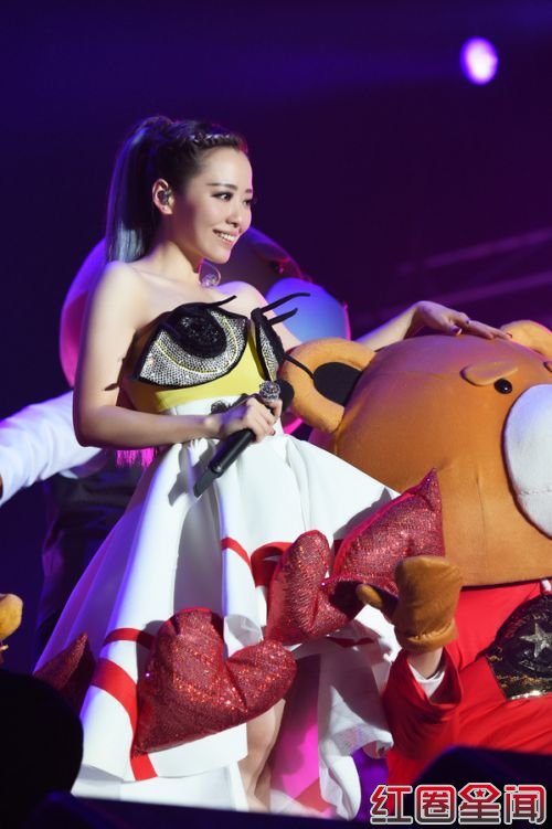 ����ӱ��ʷ���ظʵ�С������ ���ѷ�¼�ͥ����������