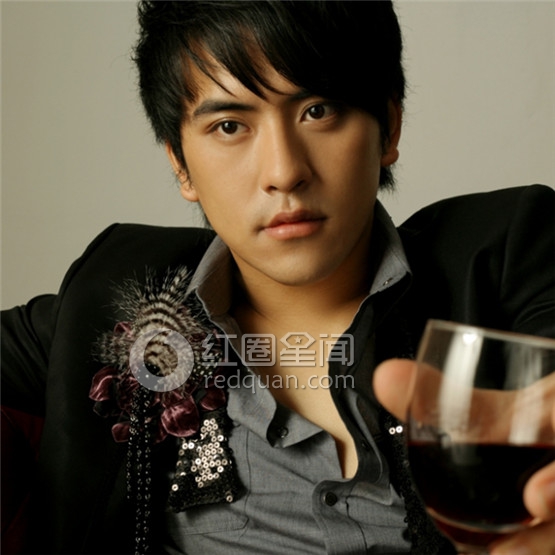 ���ϣ�������ϼ�� ��͹���µ�������Χ�Ƕ���